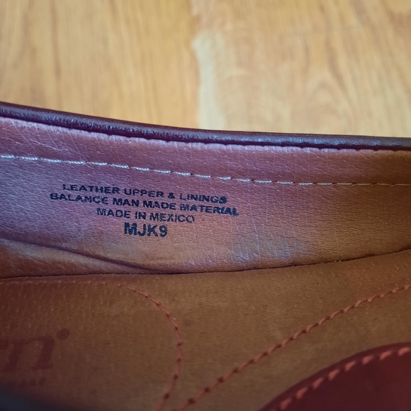 BORN Women's Mindy Brown/Burgundy Leather Slip On Flat Loafers w/Buckle Size 9 - Picture 8 of 9